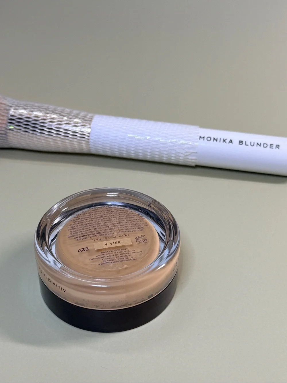 Monica Blunder foundation 52.00 MSRP only  with a full size brush FREE‼️